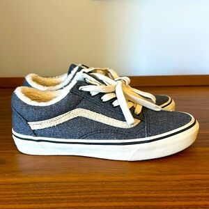 Vans shearling sneakers, size women 7.5/men 6, great condition